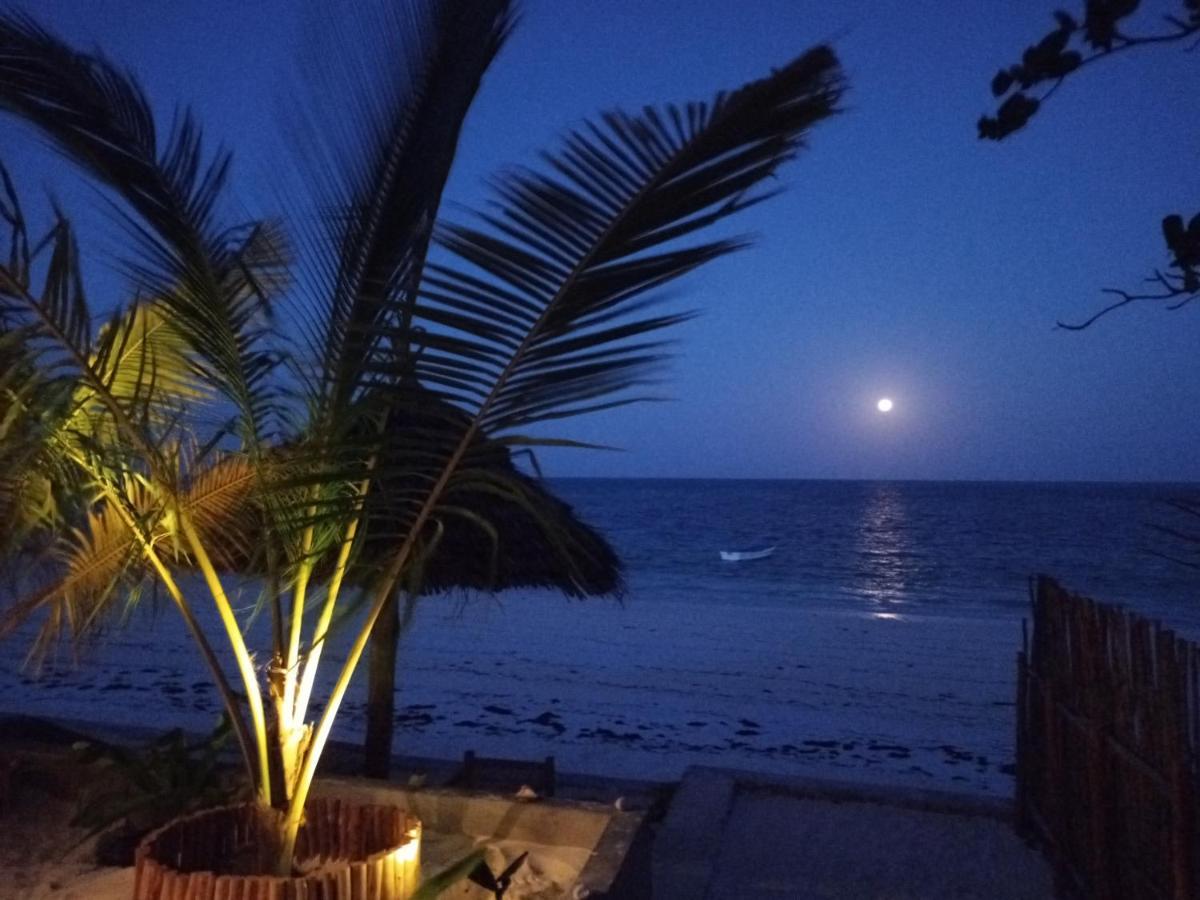 A Sunshine House Zanzibar Holiday home *