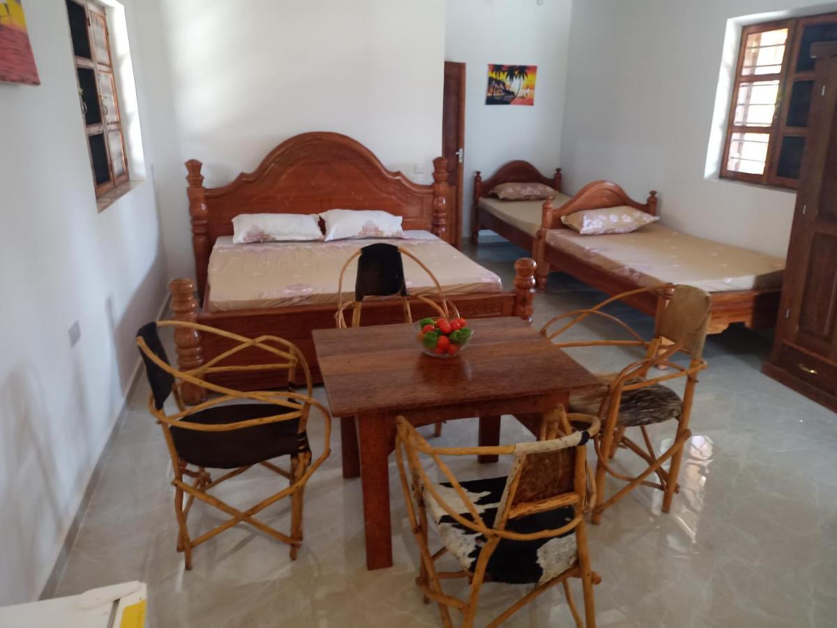 A Sunshine House Zanzibar *